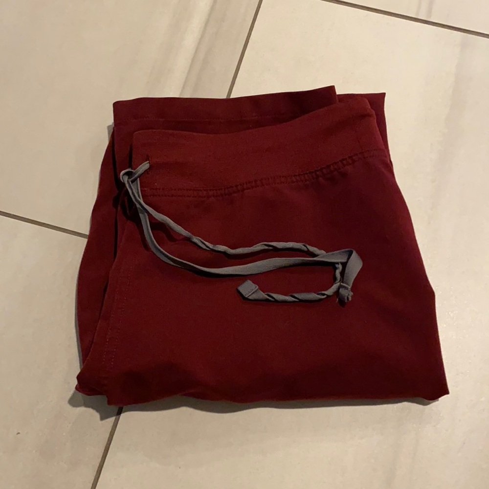 Figs small tall Livingston pants burgundy